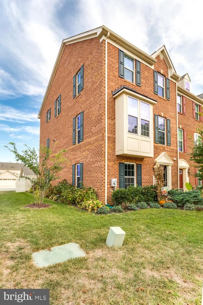 11759 Nationals Ln, Waldorf, MD 20602 - photo 4