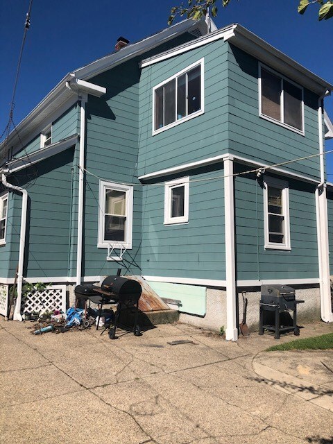 137 3rd Ave, Woonsocket, RI 02895 - photo 3