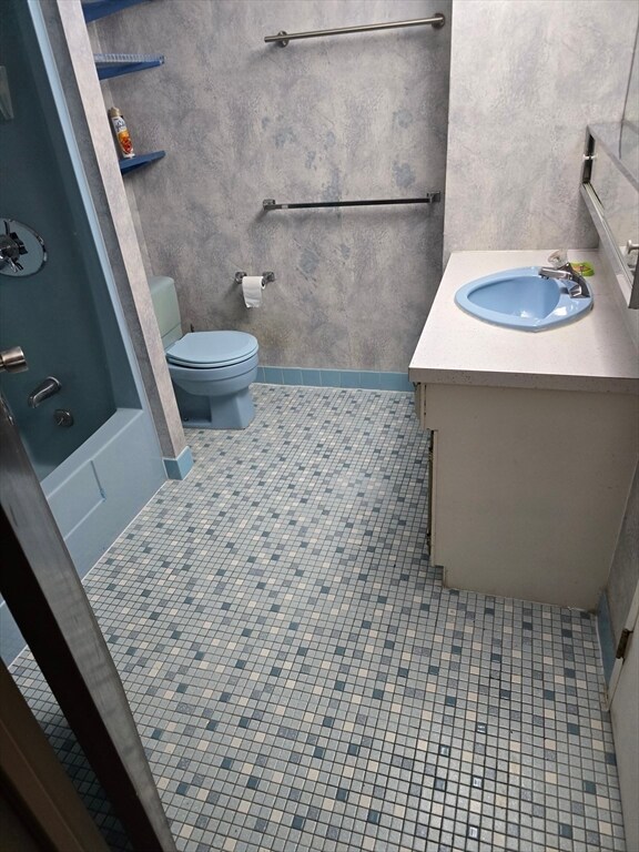 Chapel Hill West unit 414, Framingham, MA 01702 - photo 6