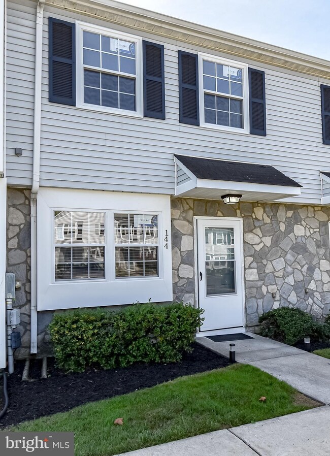 144 Covered Bridge Ct, Sewell, NJ 08080 - photo 2