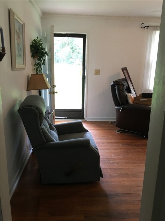 854 Greenville St, Pendleton, SC 29670 - photo 5