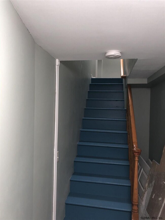 369 Hamilton St unit 1st Fl, Albany, NY 12210 - photo 6