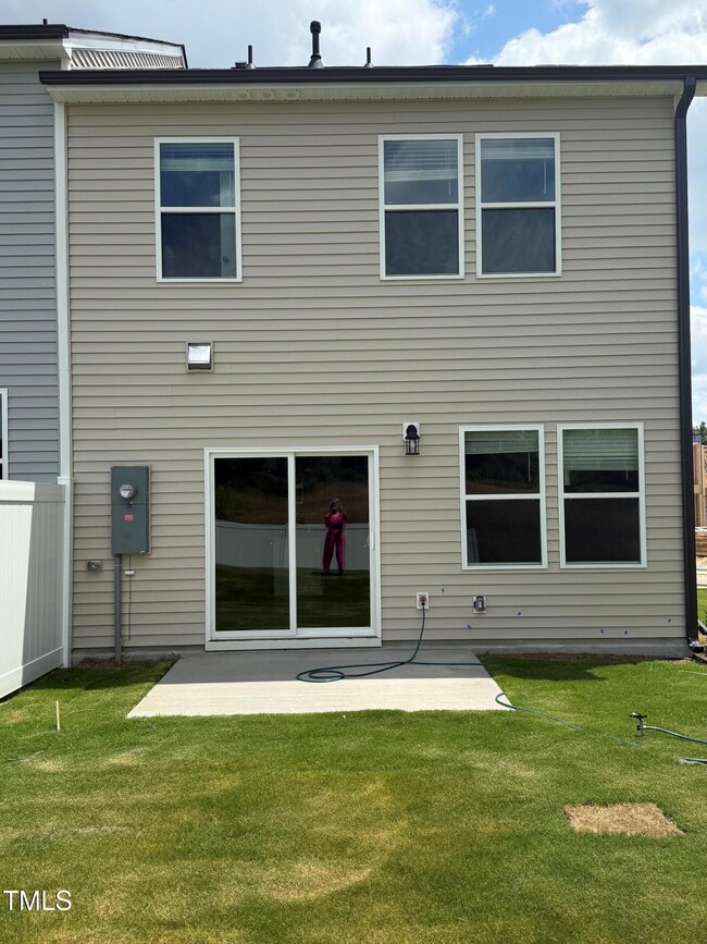 253 HANK WAY