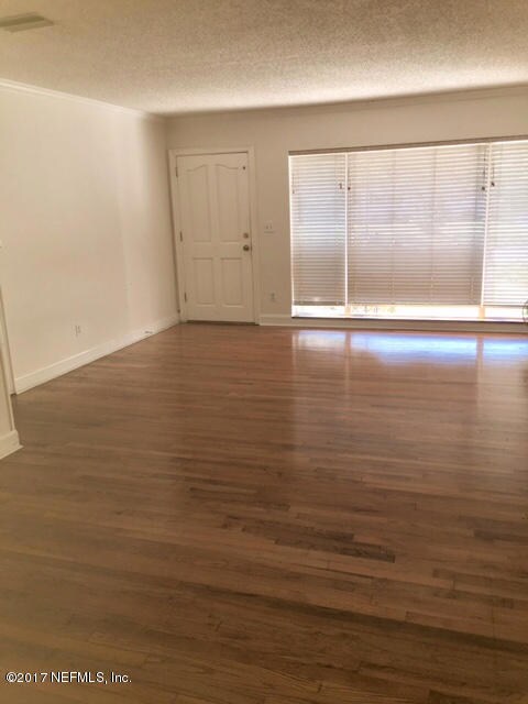 2155 Maney Dr, Jacksonville, FL 32216 - photo 3