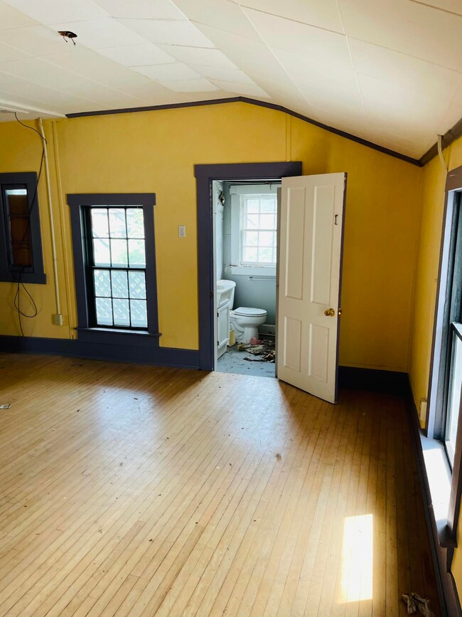 303-305 W 4th St, Frankfort, KY 40601 - photo 7