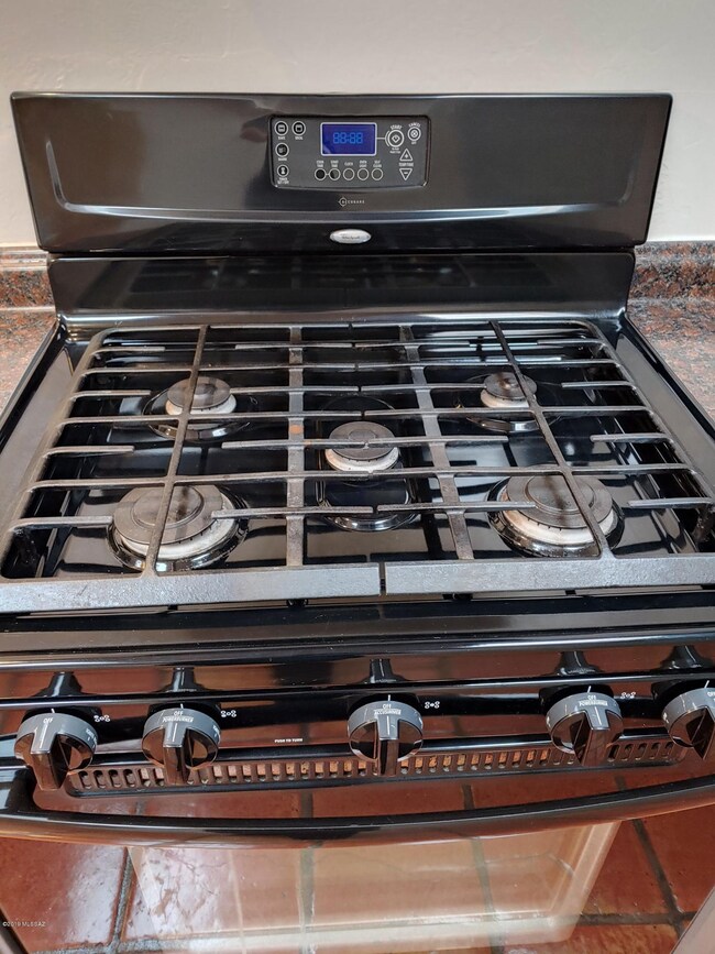 913 E Graybill Dr, Tucson, AZ 85719 - photo 6