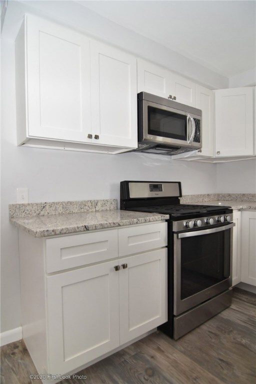 52 Wainwright St, Providence, RI 02908 - photo 5