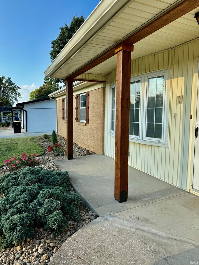 404 S Hickory Dr, Bloomington, IN 47403 - photo 4