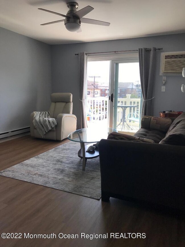 F584C23C-F762-4A64-B079-B82F92AC69ED