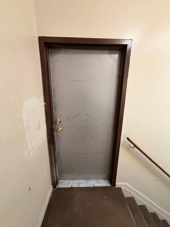 392 Montauk Ave unit 2, Brooklyn, NY 11208 - photo 3