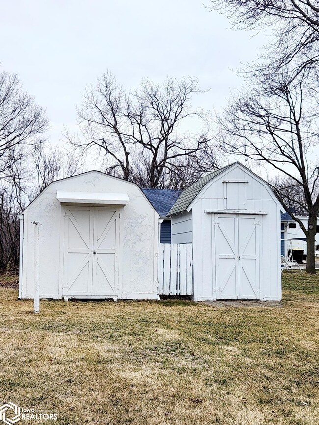 718 S Fillmore St, Osceola, IA 50213 - photo 4