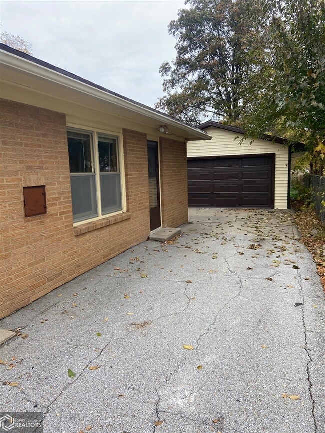 505 Mcconkey Dr, Shenandoah, IA 51601 - photo 5