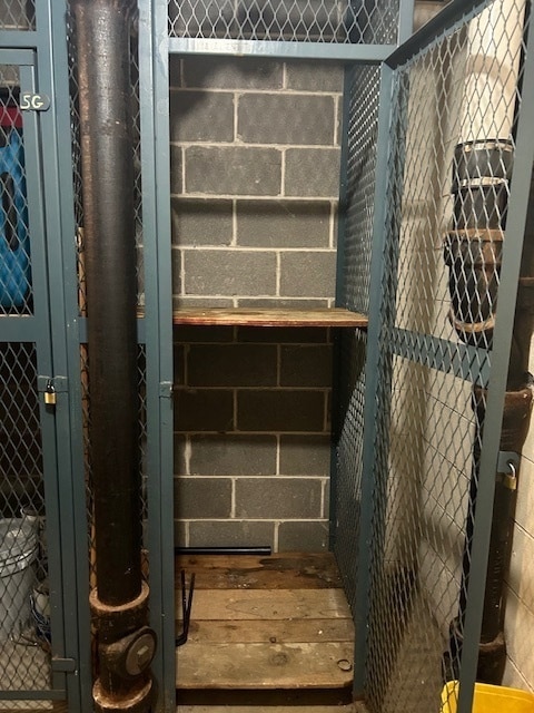 5915 W Gunnison St unit 2F, Chicago, IL 60630 - photo 2