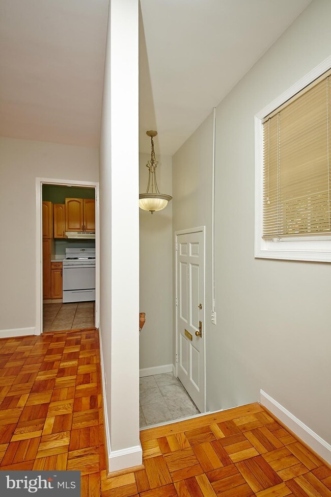 1712 Preston Rd unit 1712, Alexandria, VA 22302 - photo 7