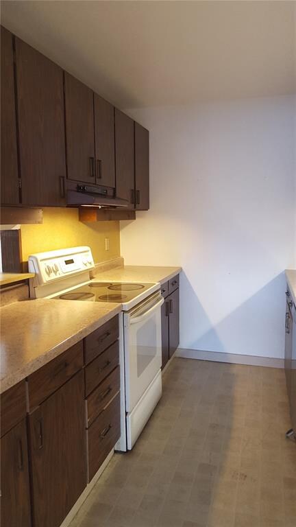 929 9th St SE, Cedar Rapids, IA 52401 - photo 6