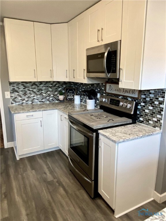 805 West St, Genoa, OH 43430 - photo 6