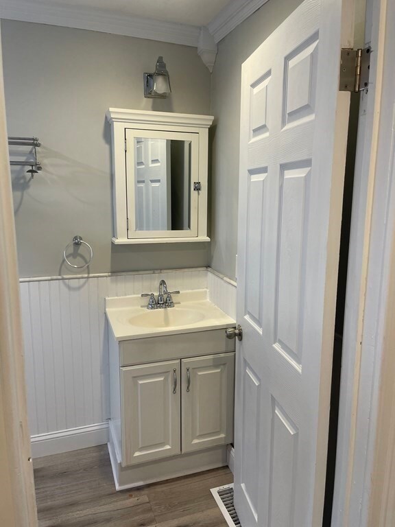 8 Emmet St unit 1, Boston, MA 02127 - photo 4