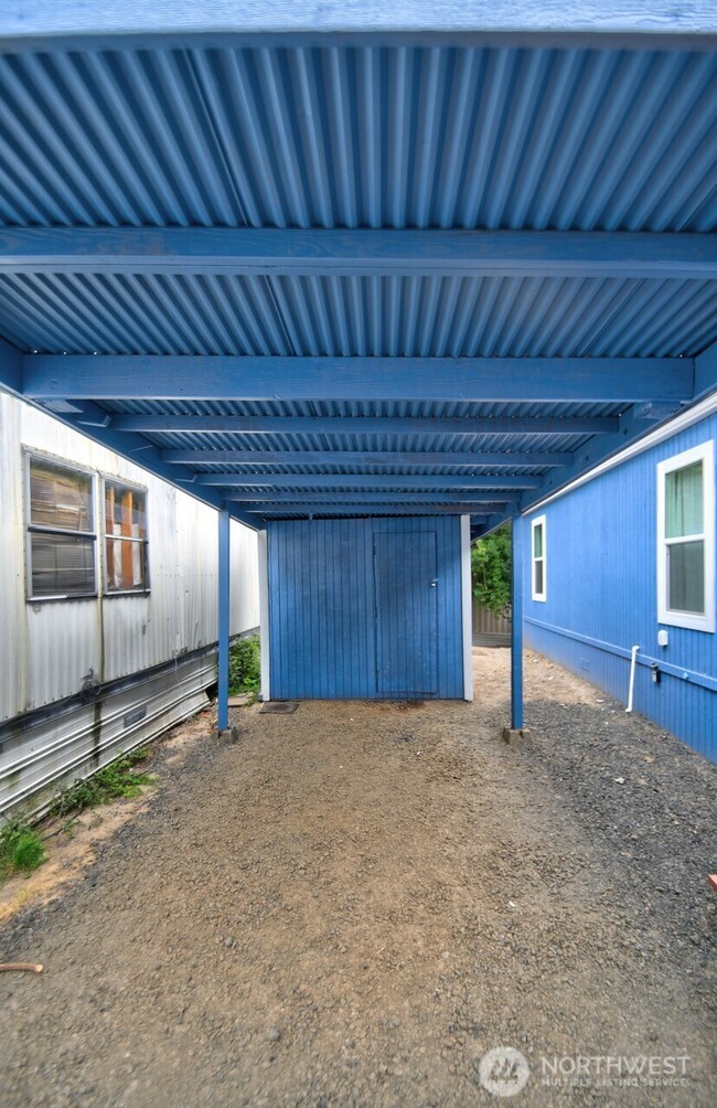 2115 Rocky Point Rd NW unit 22B, Bremerton, WA 98312 - photo 2