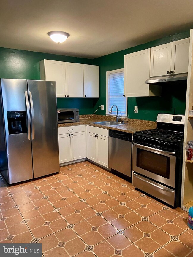 7428 Jefferson St, Hyattsville, MD 20784 - photo 3