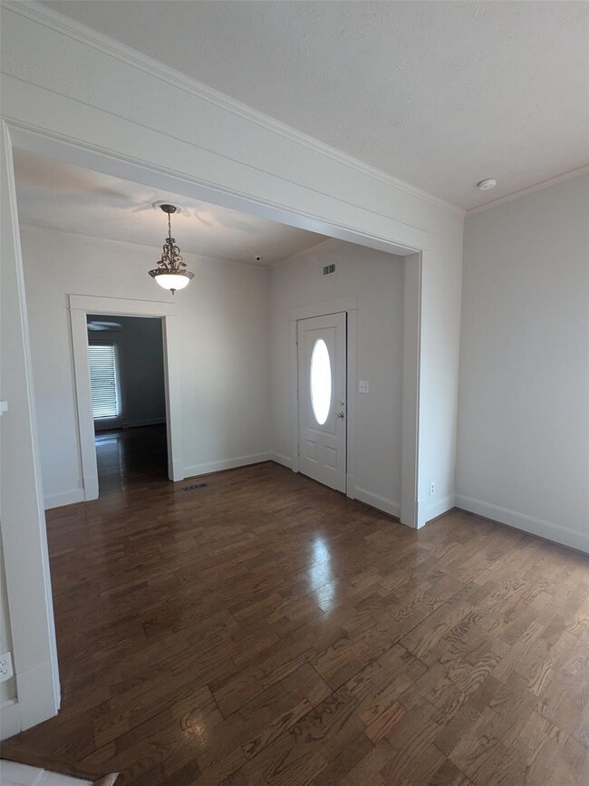 1201 S Trinity St, Decatur, TX 76234 - photo 2