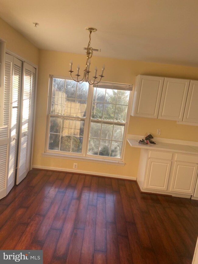 23424 Rainbow Arch Dr, Clarksburg, MD 20871 - photo 7