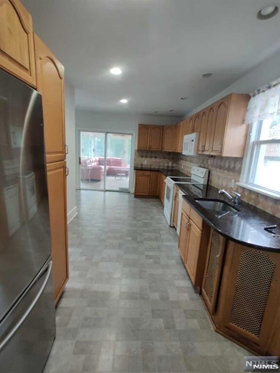 282 N Prospect Ave, Bergenfield, NJ 07621 - photo 7