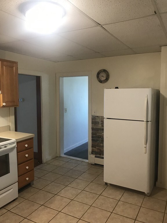 14 Farrington St unit 1, Franklin, MA 02038 - photo 4