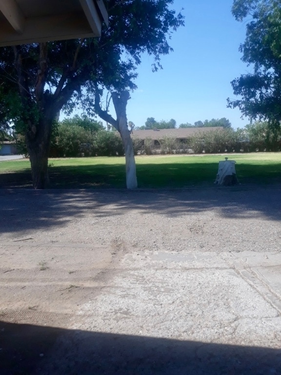 1713 E Cottonwood Ln, Mohave Valley, AZ 86440 - photo 6