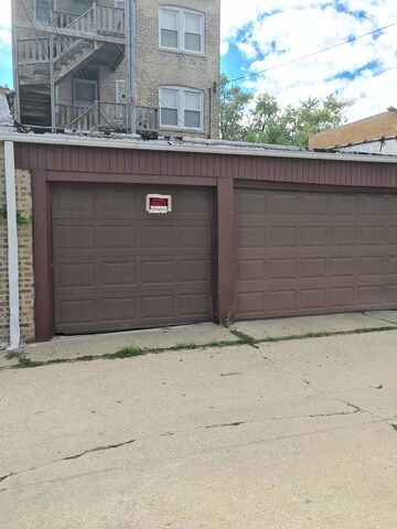 6333 N Whipple St, Chicago, IL 60659 - photo 2