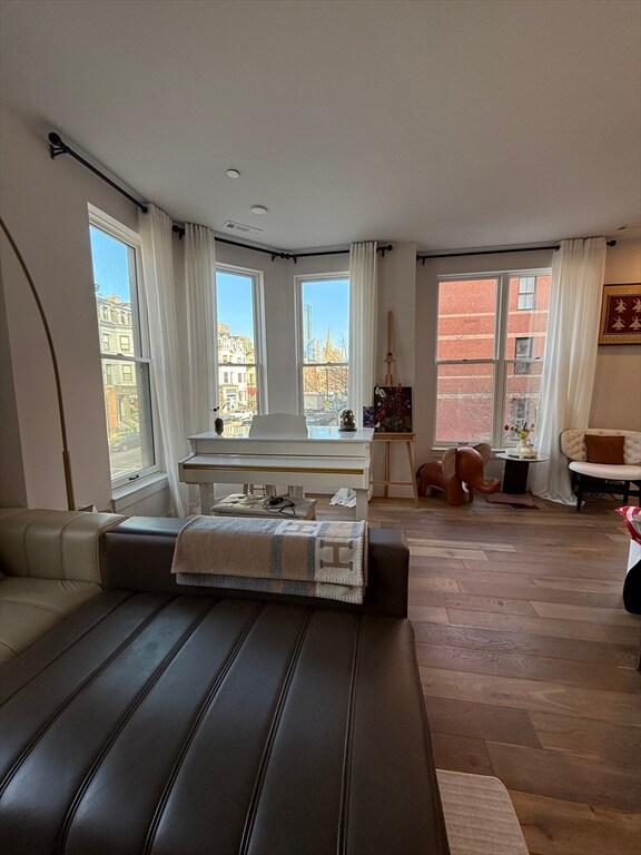 566 Columbus Ave unit 211, Boston, MA 02118 - photo 5