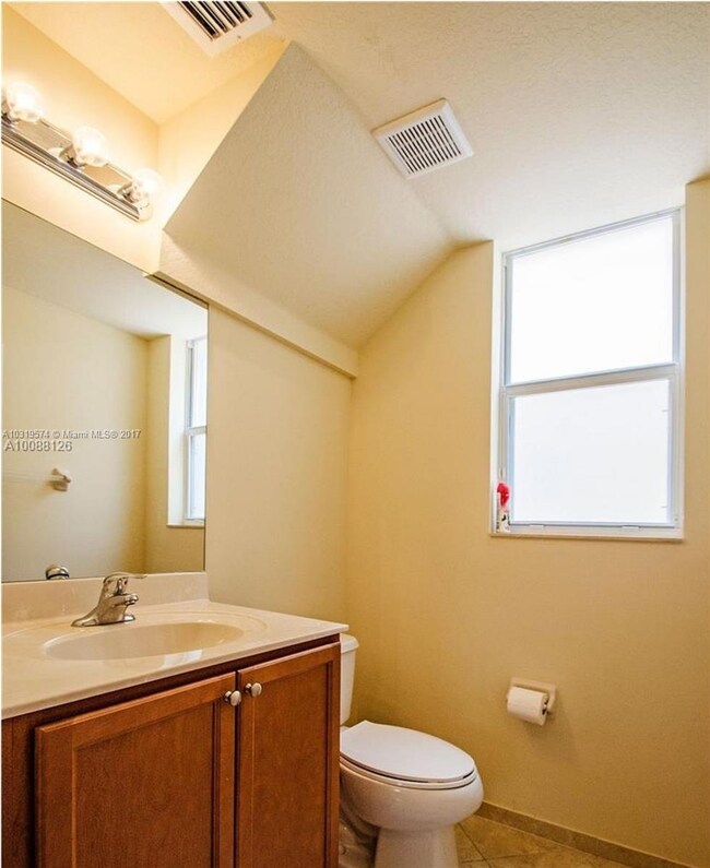 4321 NW 112th Ct, Doral, FL 33178 - photo 6