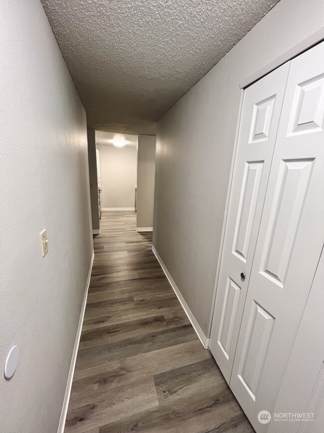 3430 I St NE unit J101, Auburn, WA 98002 - photo 2