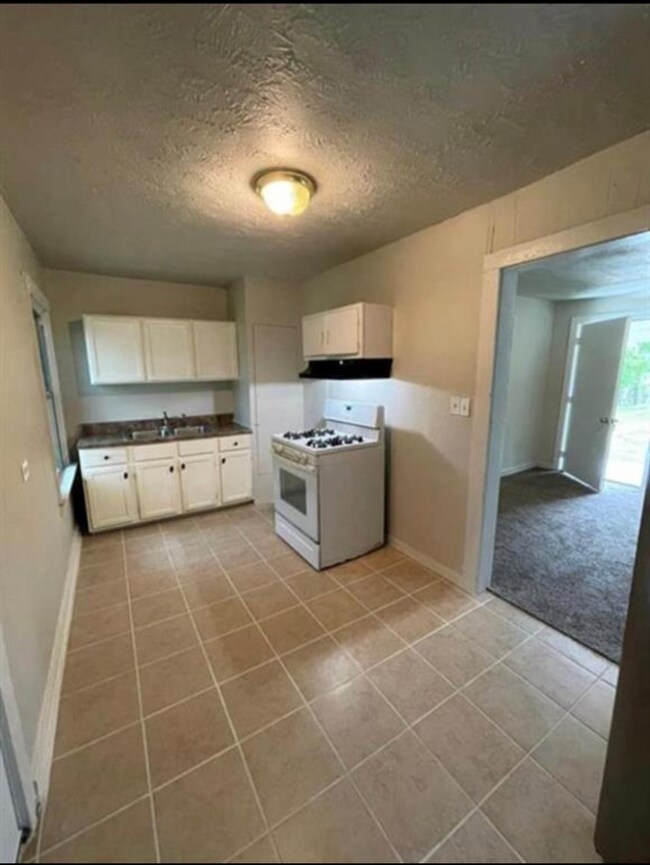 3413 Vintage St unit B, Houston, TX 77026 - photo 7