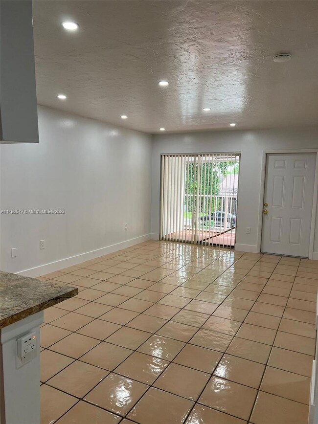 15401 SW 81st Circle Ln unit 12, Miami, FL 33193 - photo 5