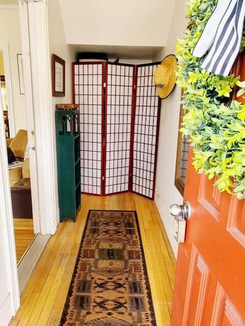 PRIVATE FRONT ENTRY
