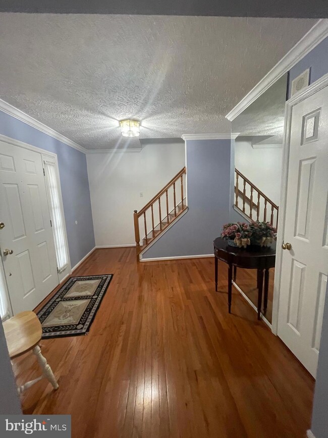 6 Thistel Dell Ct, Owings Mills, MD 21117 - photo 2