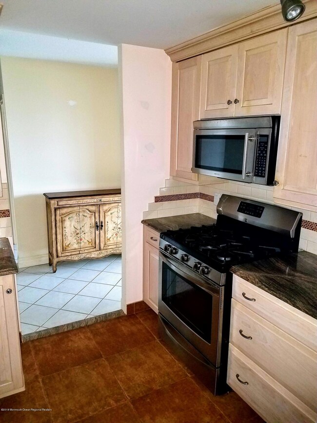 The Admirality Condominium unit 14F, Monmouth Beach, NJ 07750 - photo 6