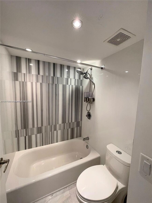 Vecino Del Mar unit 1501, North Miami, FL 33181 - photo 4