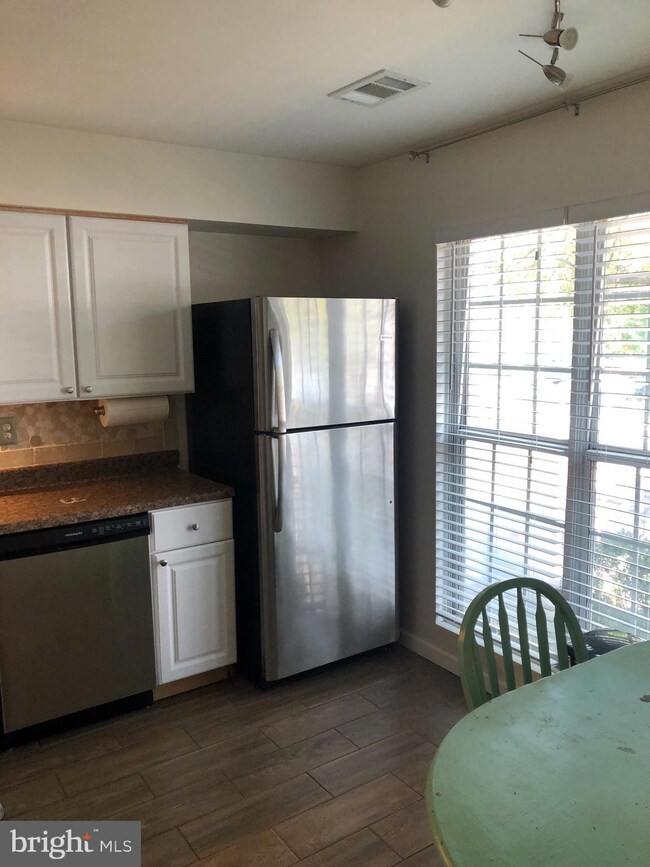 2897 Madeira Ct unit 103, Woodbridge, VA 22192 - photo 5