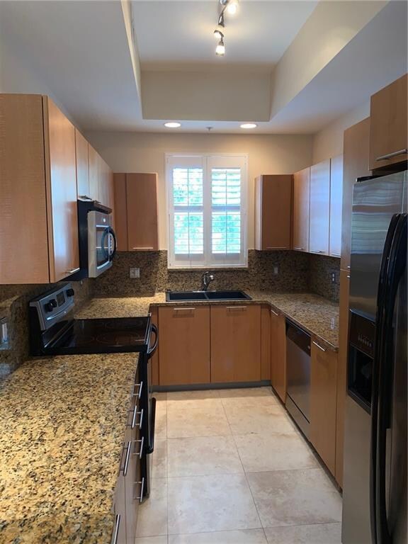 2311 Vintage Dr, Lighthouse Point, FL 33064 - photo 4