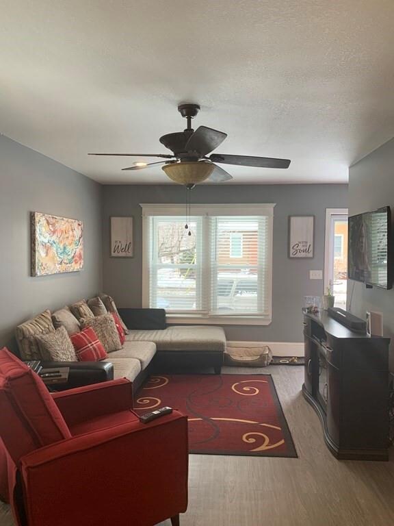 3 Turner St, Springfield, MA 01108 - photo 2