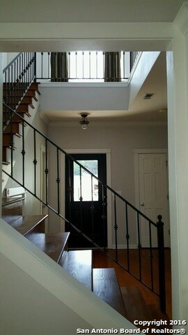 20654 Low Bluff Rd, Helotes, TX 78023 - photo 5