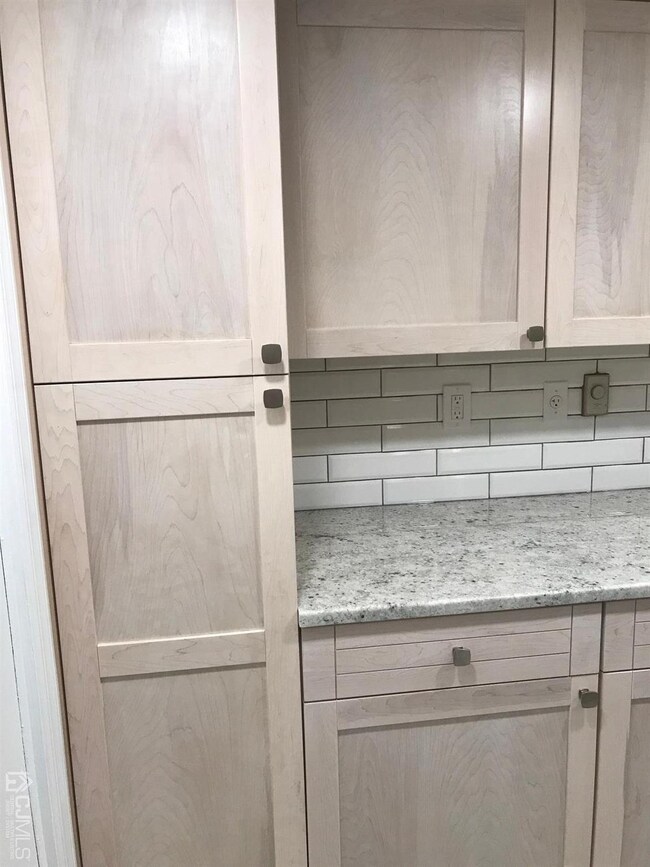 116 Empress Plaza unit C, Monroe Township, NJ 08831 - photo 5