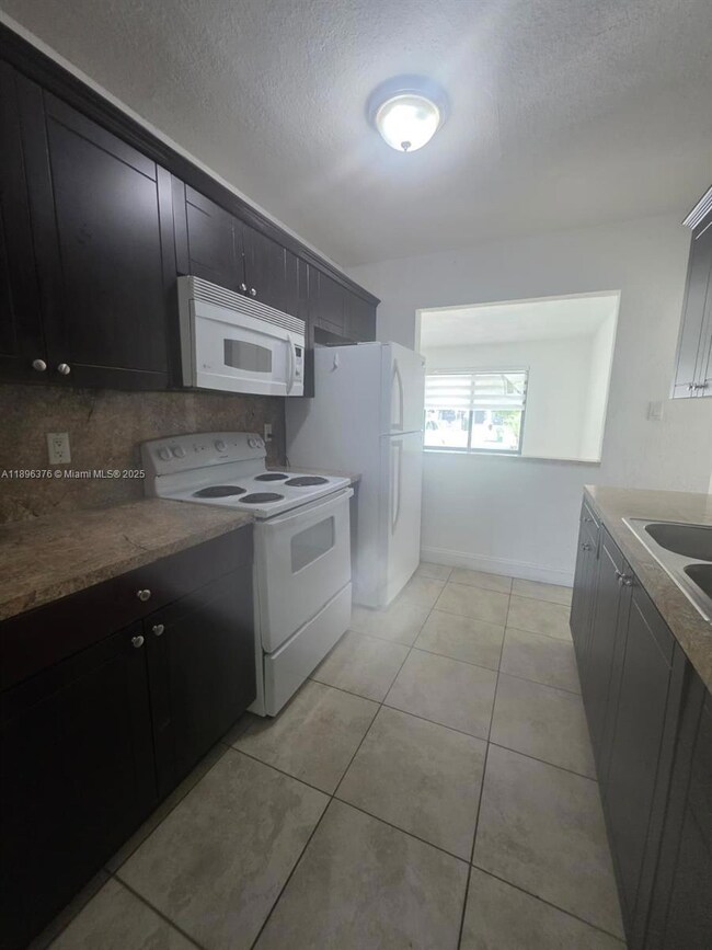 14900 NW 9th Ct, Miami, FL 33168 - photo 6