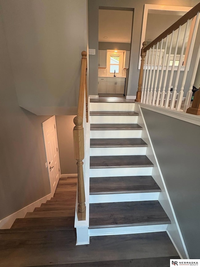 1106 N 87th St, Omaha, NE 68114 - photo 3