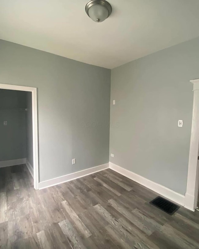 382 E Franklin St, Circleville, OH 43113 - photo 4