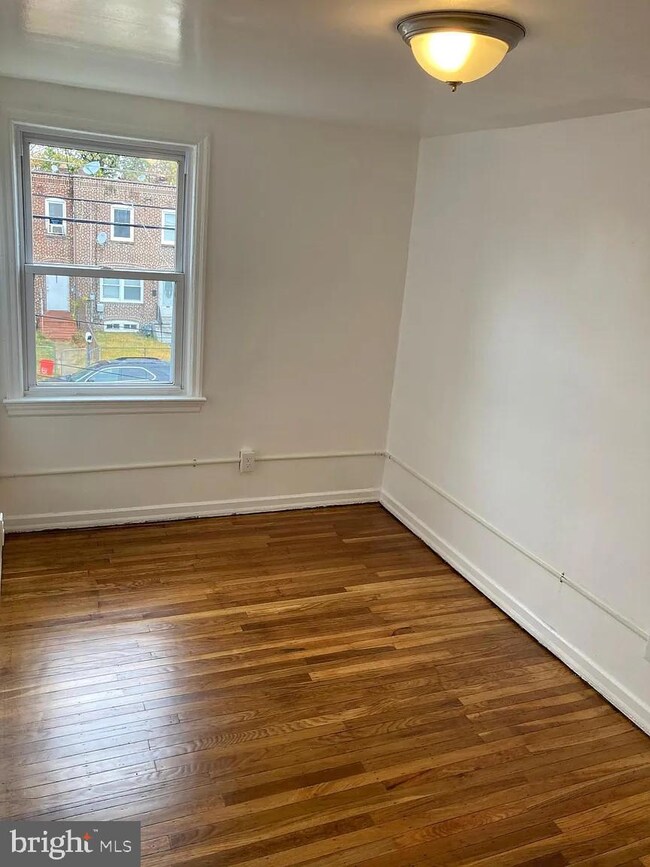 2926 Royden St, Camden, NJ 08105 - photo 7