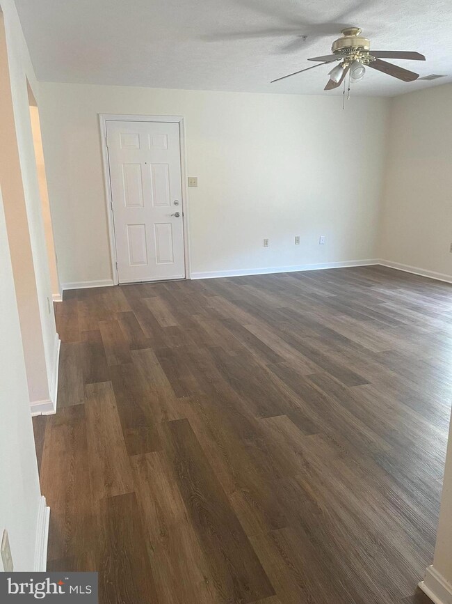 85 C-11 Hailey Ln unit C11, Strasburg, VA 22657 - photo 3