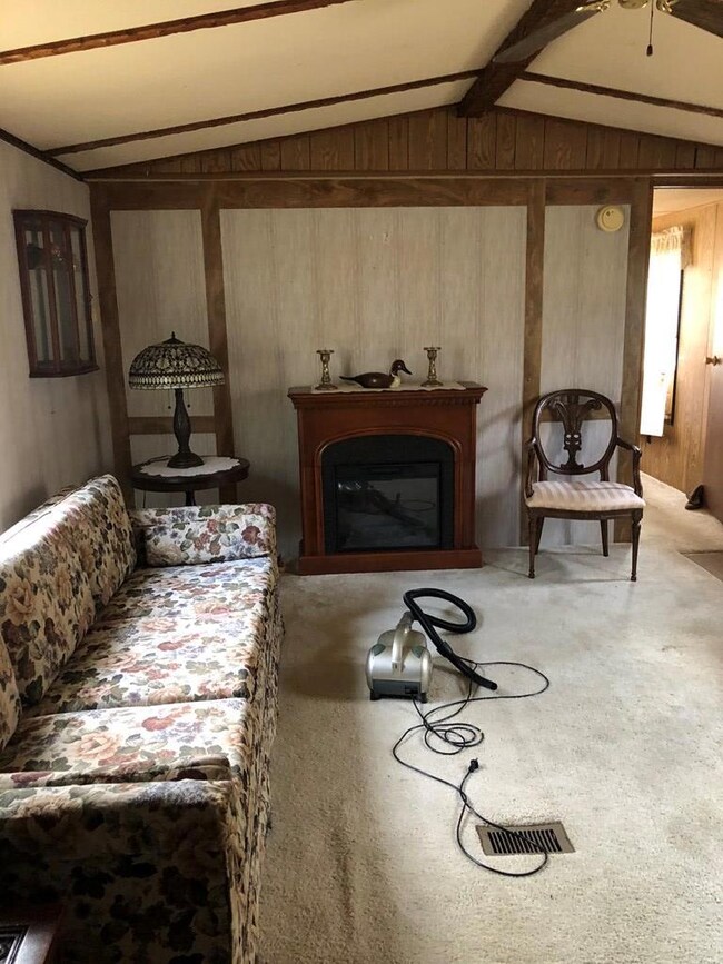 13299 Old Kentucky Rd, Walling, TN 38587 - photo 7