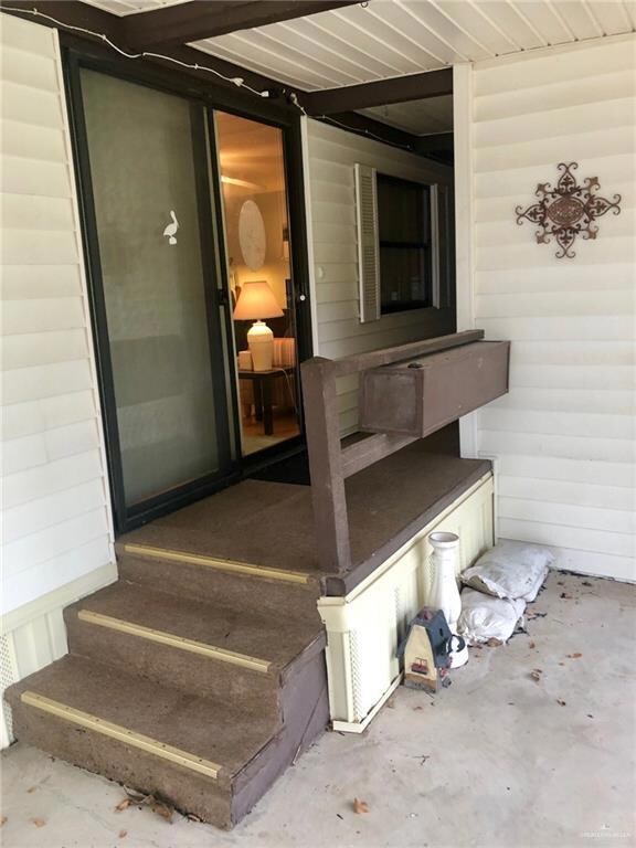 928 Citrus Dr, Alamo, TX 78516 - photo 3